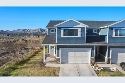 4373 E Colt Ct, Eagle Mountain, UT 84005 - Photo 4