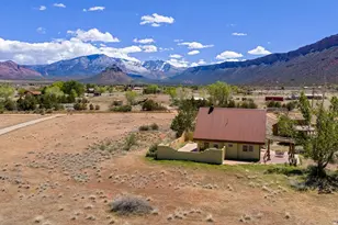 139 E Buchanan Ln, Castle Valley, UT 84532 - Photo 2
