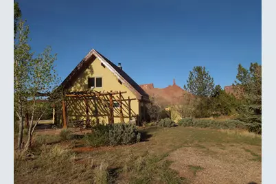 139 E Buchanan Ln #139, Castle Valley, UT 84532 - Photo 2