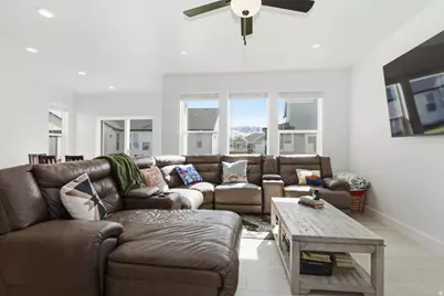 576 N 800 W, Smithfield, UT 84335 - Photo 4