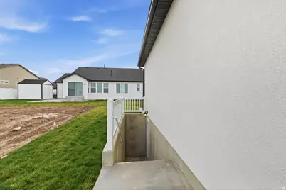 576 N 800 W, Smithfield, UT 84335 - Photo 24