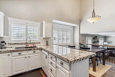 1441 Bridgeview Dr, Layton, UT 84041 - Photo 12