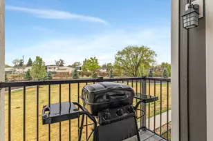 3837 W Cardenden Ln, Taylorsville, UT 84129 - Photo 10