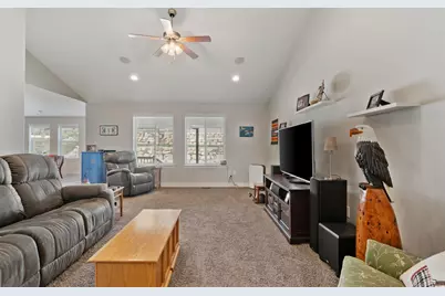 8804 S Millrace View Cir, West Jordan, UT 84088 - Photo 14