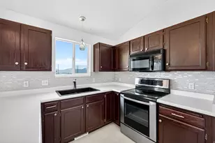 5893 S Alpine Crest Circle, Salt Lake City, UT 84118 - Photo 8