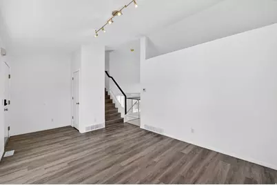 5893 S Alpine Crest Cir, Salt Lake City, UT 84118 - Photo 4