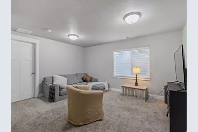 783 E Newfield Dr, Sandy, UT 84094 - Photo 16