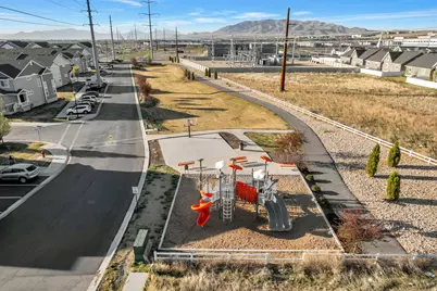 2370 N 3720 W #117, Lehi, UT 84043 - Photo 28