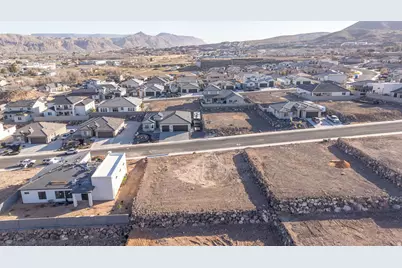 1860 W 350 N #106, Hurricane, UT 84737 - Photo 6