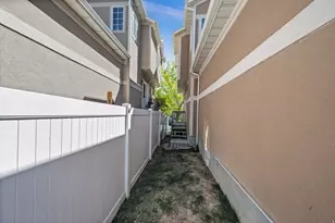 7626 S Calendula Ln W, West Jordan, UT 84081 - Photo 18