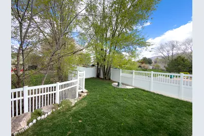 973 E 250 S, Layton, UT 84041 - Photo 22