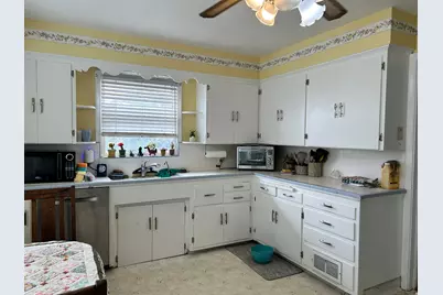 1195 S Orchard Dr, Bountiful, UT 84010 - Photo 2