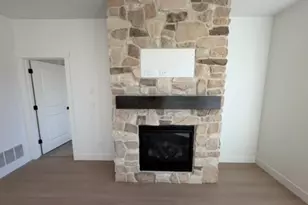 782 E 1250 S, Hyrum, UT 84319 - Photo 18