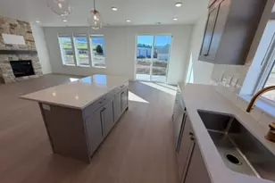 782 E 1250 S, Hyrum, UT 84319 - Photo 14