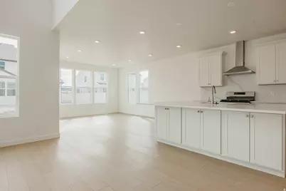 2915 N Kingbird Dr #610, Eagle Mountain, UT 84005 - Photo 10