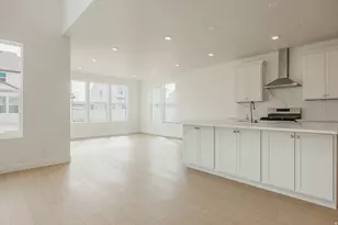 2915 N Kingbird Dr, Eagle Mountain, UT 84005 - Photo 10