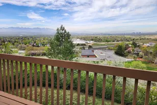 3322 S Monte Verde Dr, Salt Lake City, UT 84109 - Photo 2