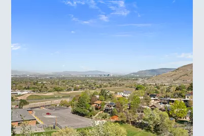 3322 S Monte Verde Dr, Salt Lake City, UT 84109 - Photo 2