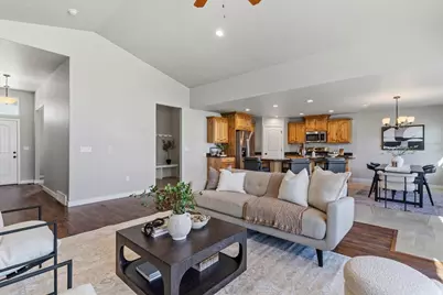 343 E 6725 S, South Weber, UT 84405 - Photo 8