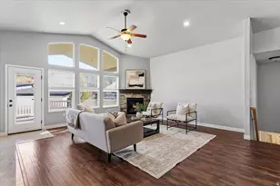 343 E 6725 S, South Weber, UT 84405 - Photo 6