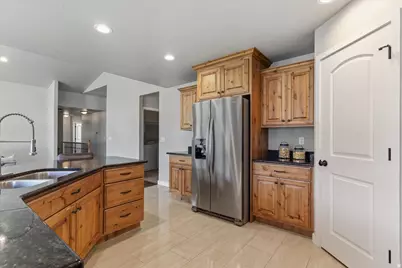 343 E 6725 S, South Weber, UT 84405 - Photo 12