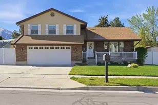 1624 E Wood Glen Rd S, Sandy, UT 84092 - Photo 1