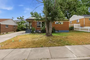 4404 S 375 E, Washington Terrace, UT 84405 - Photo 4