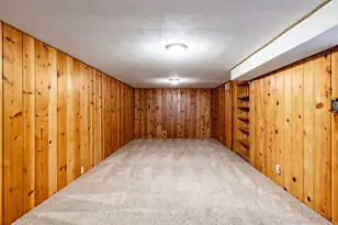 1371 E 8600 S, Sandy, UT 84093 - Photo 32