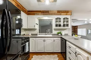 1371 E 8600 S, Sandy, UT 84093 - Photo 18