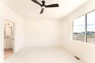 541 W 1500 S, Vernal, UT 84078 - Photo 10