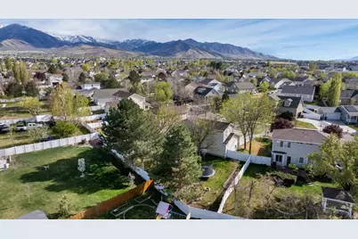 304 W Dawson Dr, Tooele, UT 84074 - Photo 42