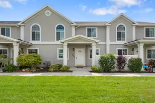 802 Brookside Ct, Payson, UT 84651 - Photo 2