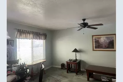 872 Quinn Ct, Ogden, UT 84404 - Photo 4