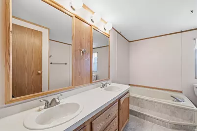 3800 S 1900 W #133, Roy, UT 84067 - Photo 18