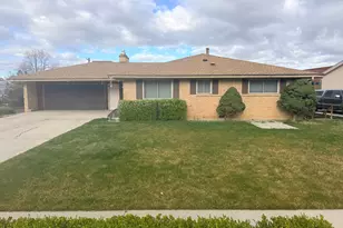 9530 S Indian Ridge Dr E, Sandy, UT 84092 - Photo 2