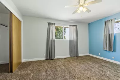 180 W 300 N, Hyrum, UT 84319 - Photo 8