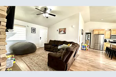 1489 W 250 S, Vernal, UT 84078 - Photo 8