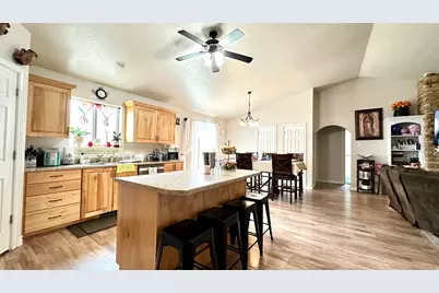 1489 W 250 S, Vernal, UT 84078 - Photo 10