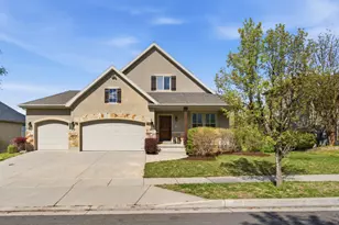 2045 E Rocklin Dr, Sandy, UT 84092 - Photo 2