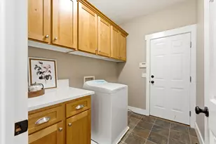 2045 E Rocklin Dr, Sandy, UT 84092 - Photo 28