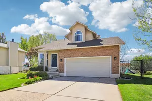 1107 W 450 S, Layton, UT 84041 - Photo 2