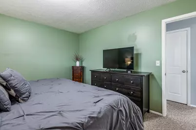 5548 S 2950 W, Roy, UT 84067 - Photo 16