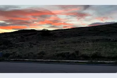 128 E Deer Crest Ln #304, Alpine, UT 84004 - Photo 2