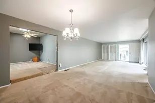1950 E 5150 S, Salt Lake City, UT 84117 - Photo 4