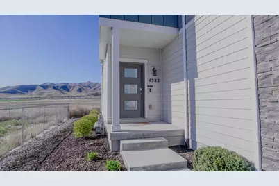 4322 E Cotton Dr, Eagle Mountain, UT 84005 - Photo 2