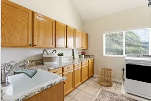 1440 E Northridge Dr, Bountiful, UT 84010 - Photo 30