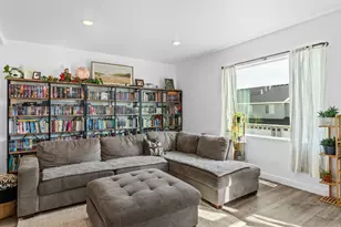 1083 E Waterway Ln, Saratoga Springs, UT 84045 - Photo 6