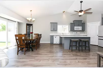 1402 N 650 E, Tooele, UT 84074 - Photo 20