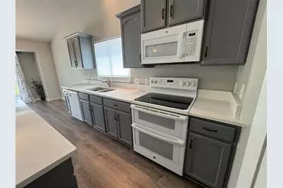 1402 N 650 E, Tooele, UT 84074 - Photo 26