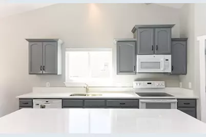 1402 N 650 E, Tooele, UT 84074 - Photo 24